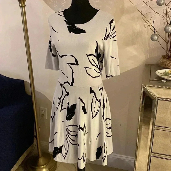 Ted Baker London dress size 4 - Picture 7 of 10